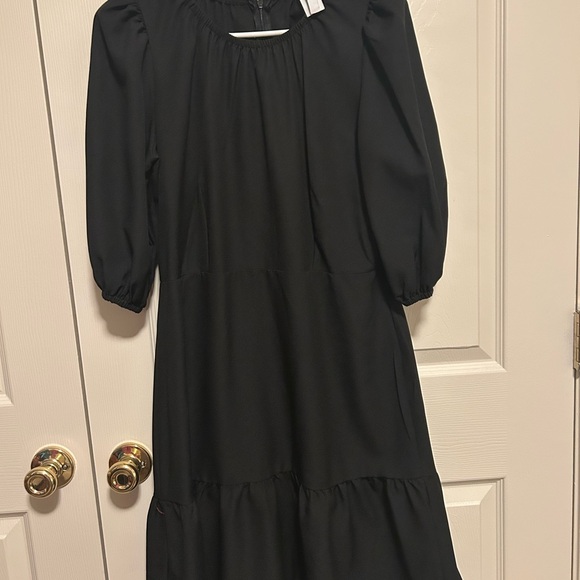 Chic Black Midi Dress - Picture 1 of 5